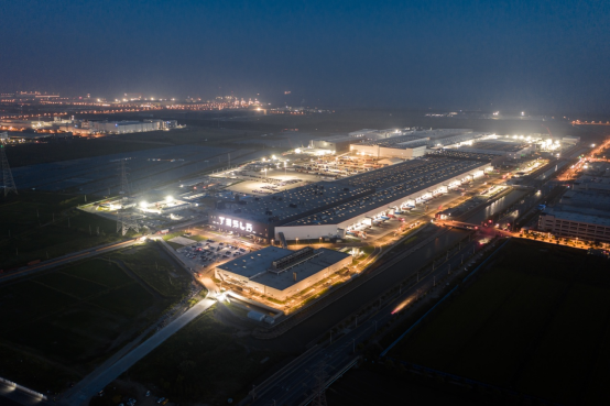 <b>5月交付量超3万，特斯拉上海超级工厂满电运转</b>