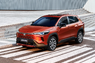 全新卡罗拉锐放焕新上市,打造10